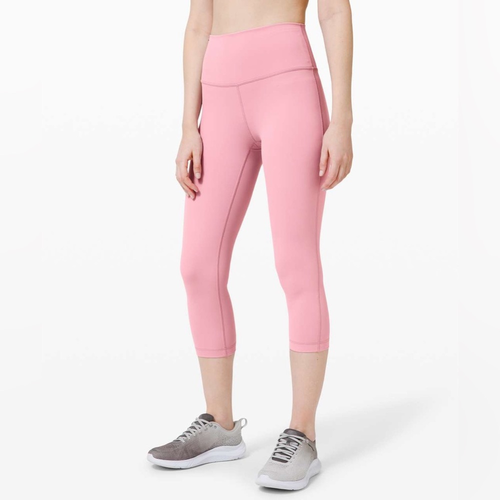 SOLD Lululemon Wunder Under Crop (High-Rise) Full-On Luxtreme 21" in Pink Taupe - Picture 1 of 8